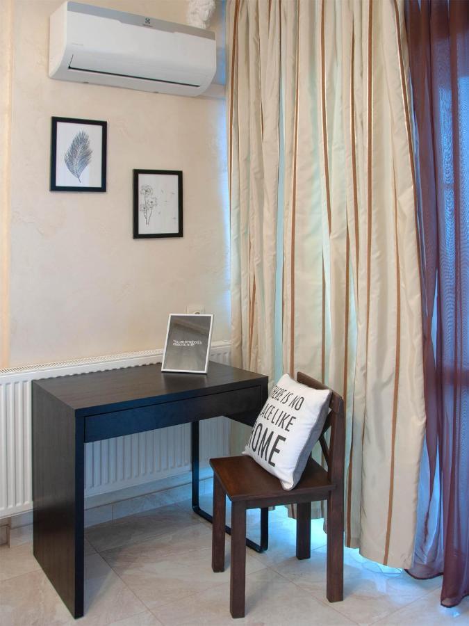 Apart Hotel Sweet Home Лвив Екстериор снимка