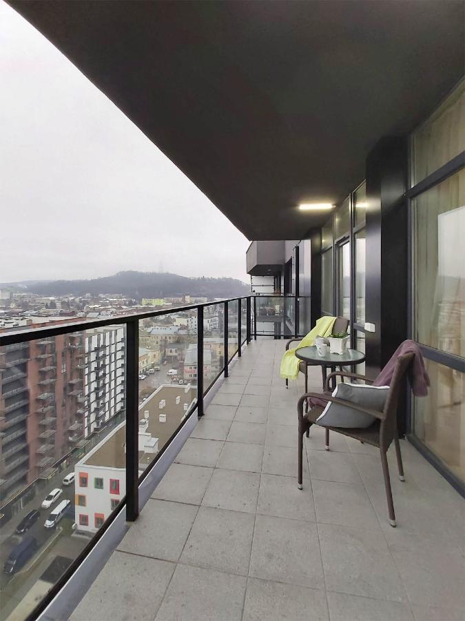 Apart Hotel Sweet Home Лвив Екстериор снимка